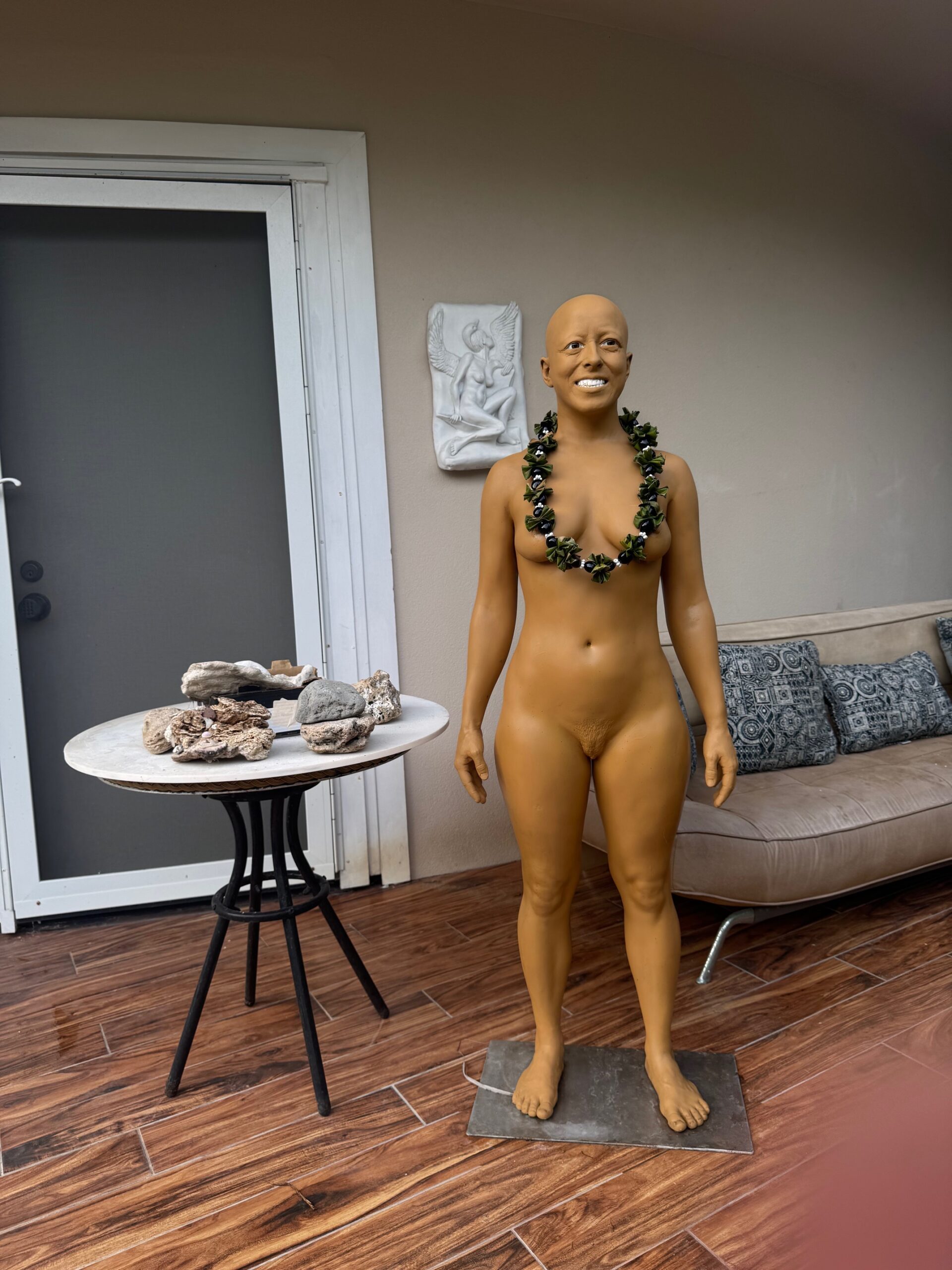 MONIQUE - body cast